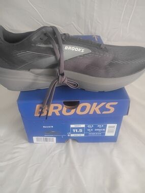 Brooks Men's Revel 8 Running Shoe - Charcoal Black